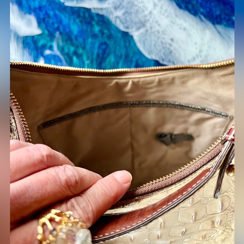 Read BUY or BUNDLE Brahmin Bekka bag, adj. strap-RARE Exq.can’t find exact bag. - Picture 7 of 12